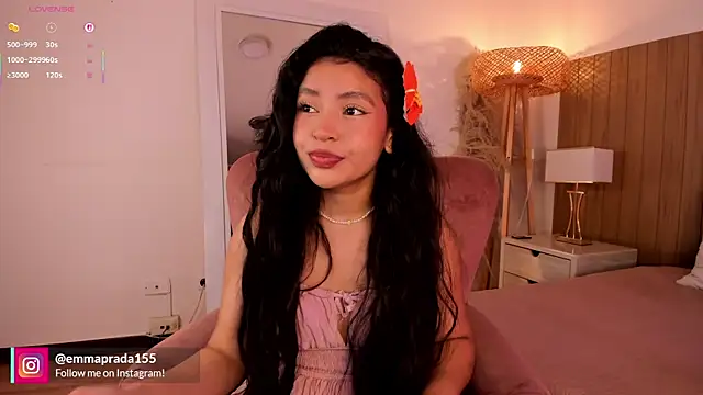 missprada  online show from April 15, 2026, 11:59 am