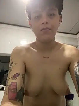 Snapshot of TomBoy_Natali chatting on May 19, 2026, 3:46 am TomBoy Natali online show from May 19, 2026, 3:46 am