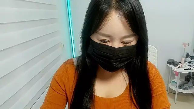 myboy6989 online show from March 29, 2026, 1:24 pm