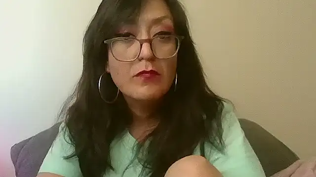 eleanorrox915 online show from April 20, 2026, 3:35 pm