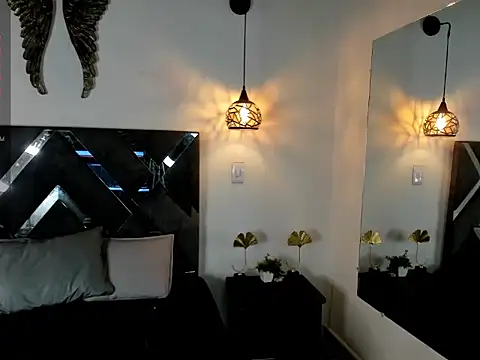 megumi cano online show from April 14, 2026, 3:55 am