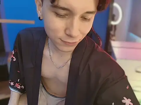 hollannd  online show from March 20, 2026, 2:51 pm