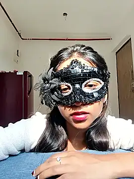 Snapshot of MidnightLoversX chatting on April 30, 2026, 10:44 am MidnightLoversX online show from April 30, 2026, 10:44 am