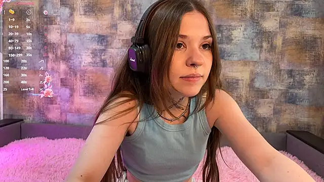 Silena bb online show from April 5, 2026, 10:44 am