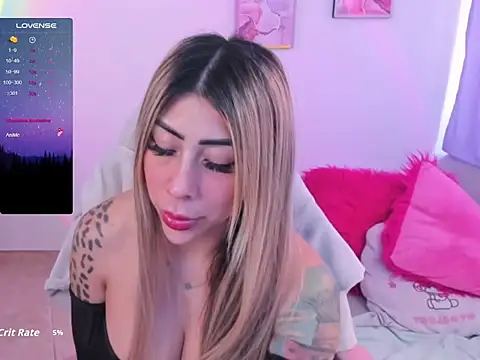 Martina robertss online show from June 17, 2026, 1:21 pm