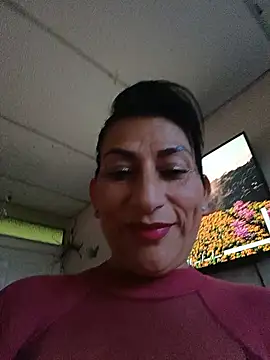 Snapshot of Lucia_Rios chatting on July 16, 2026, 11:13 pm Lucia Rios online show from July 16, 2026, 11:13 pm