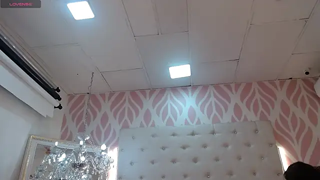 SolAvelary online show from April 17, 2026, 12:08 pm