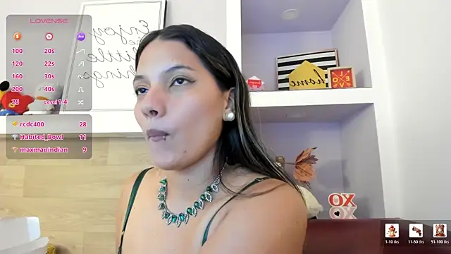 EmmaSanchez  online show from April 28, 2026, 2:27 am