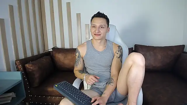 Snapshot of DIEGO_JONES chatting on May 7, 2026, 1:47 pm DIEGO JONES online show from May 7, 2026, 1:47 pm
