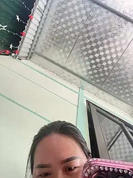 Snapshot of E-ll-A01 chatting on February 28, 2026, 3:50 am E-ll-A01 online show from February 28, 2026, 3:50 am