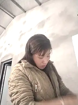 Lilinn  online show from March 9, 2026, 10:13 pm