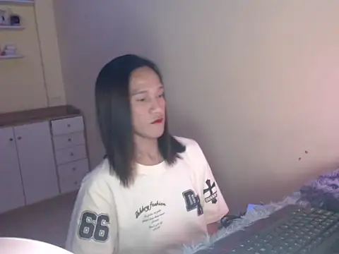 ashelyxyn69xx online show from February 28, 2026, 3:55 pm