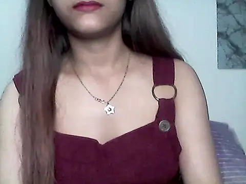 Snapshot of boldxx_G chatting on April 15, 2026, 7:58 pm boldxx G online show from April 15, 2026, 7:58 pm