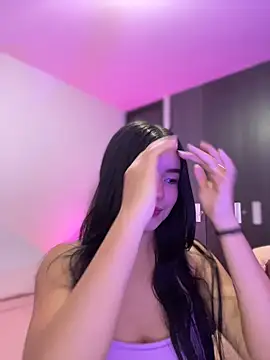 Sophia Wy online show from March 16, 2026, 6:50 am