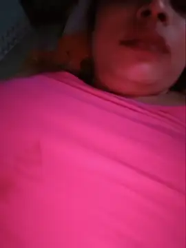 Snapshot of Beauty-3 chatting on June 10, 2026, 2:02 am Beauty-3 online show from June 10, 2026, 2:02 am