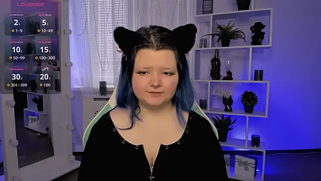 Snapshot of Lunaar_ chatting on March 28, 2026, 7:31 am Lunaar online show from March 28, 2026, 7:31 am