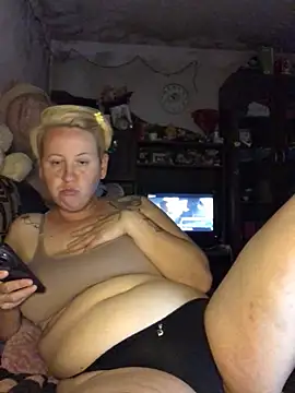 SofiaAmour online show from June 16, 2026, 6:52 pm