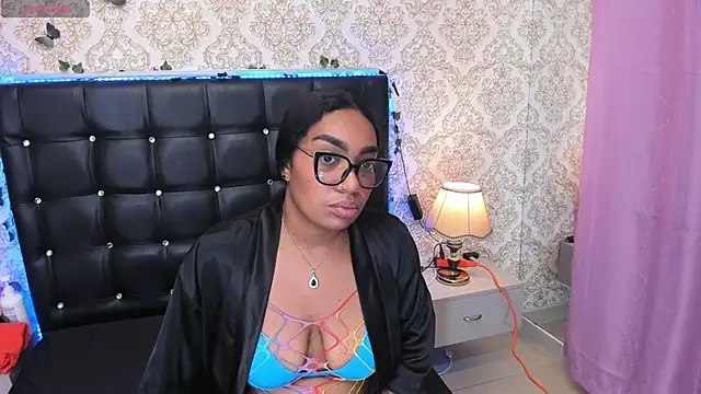 Piel Canella online show from April 20, 2026, 1:24 pm