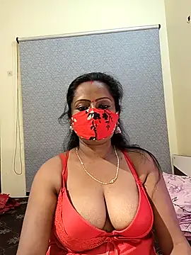 misti-boudii online show from May 5, 2026, 2:09 pm