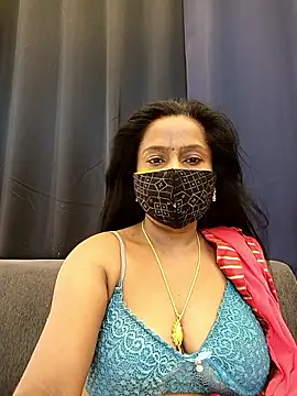 Snapshot of misti-boudii chatting on April 6, 2026, 12:39 am misti-boudii online show from April 6, 2026, 12:39 am