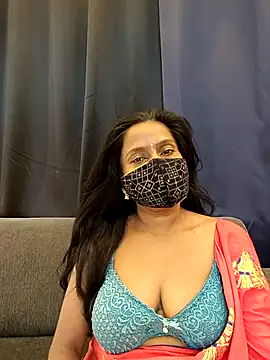 Snapshot of misti-boudii chatting on April 4, 2026, 2:07 am misti-boudii online show from April 4, 2026, 2:07 am