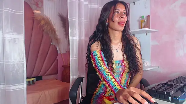 Siena Bouer online show from March 4, 2026, 3:36 am