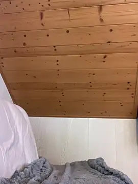 VelvetChloe online show from March 18, 2026, 1:24 pm