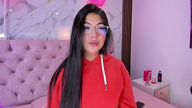 AbrilQuintana  online show from April 23, 2026, 11:38 am