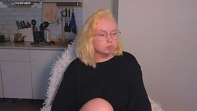 soft focus online show from June 11, 2026, 4:53 am