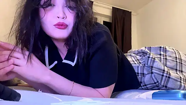 Snapshot of CartiBlue chatting on April 21, 2026, 5:19 pm CartiBlue online show from April 21, 2026, 5:19 pm