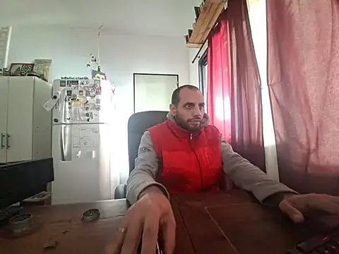 Snapshot of oroenbarra chatting on May 3, 2026, 3:37 pm oroenbarra online show from May 3, 2026, 3:37 pm