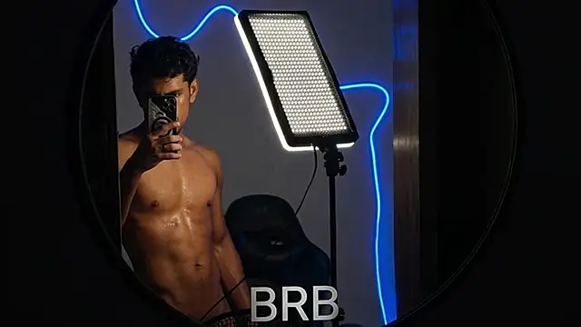 jossi12345j online show from March 27, 2026, 11:55 am