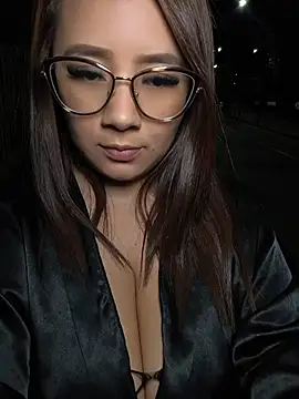 maleja smmith online show from April 30, 2026, 5:03 am