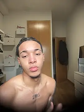 Snapshot of 1lwkey chatting on March 3, 2026, 1:29 pm 1lwkey online show from March 3, 2026, 1:29 pm