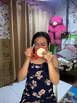 ur lovelychen online show from March 30, 2026, 1:23 pm