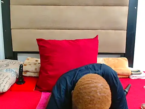 Snapshot of SpicyKittyxxx chatting on April 12, 2026, 5:27 pm SpicyKittyxxx online show from April 12, 2026, 5:27 pm