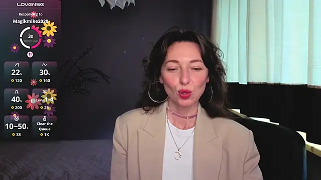 Kate Millersi online show from May 11, 2026, 11:44 am