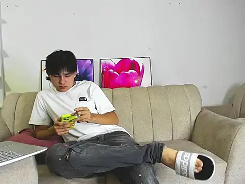 monky 0002 online show from March 30, 2026, 11:50 pm