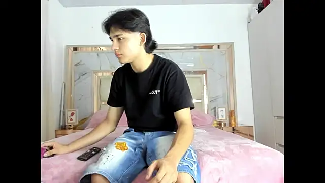 monky 0002 online show from March 15, 2026, 12:50 am