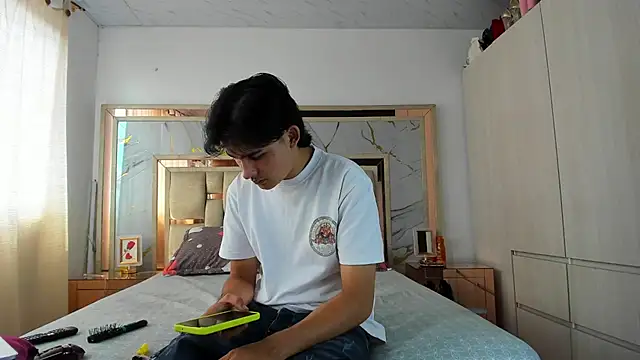 monky 0002 online show from March 21, 2026, 7:29 pm