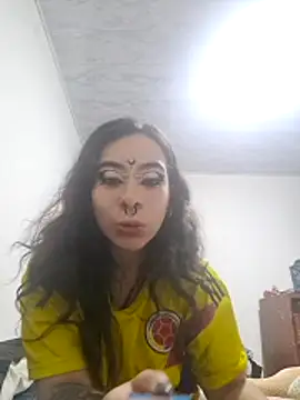 Snapshot of Moonandzukko chatting on March 29, 2026, 7:37 pm Moonandzukko online show from March 29, 2026, 7:37 pm