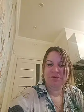 LaraHarper online show from April 15, 2026, 10:43 pm