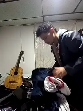 Snapshot of Goriluzdelam chatting on April 6, 2026, 4:57 am Goriluzdelam online show from April 6, 2026, 4:57 am