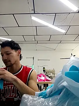 Snapshot of Goriluzdelam chatting on April 2, 2026, 1:29 pm Goriluzdelam online show from April 2, 2026, 1:29 pm