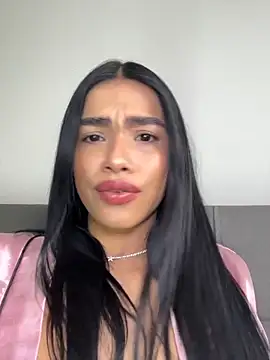 Snapshot of Bella_Smithe chatting on April 23, 2026, 1:24 pm Bella Smithe online show from April 23, 2026, 1:24 pm