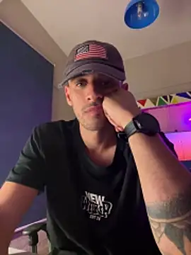 Snapshot of zevky chatting on March 1, 2026, 11:49 pm zevky online show from March 1, 2026, 11:49 pm