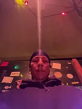 TitanNoir online show from March 28, 2026, 10:33 pm