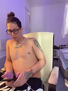 TitanNoir online show from March 22, 2026, 10:06 am