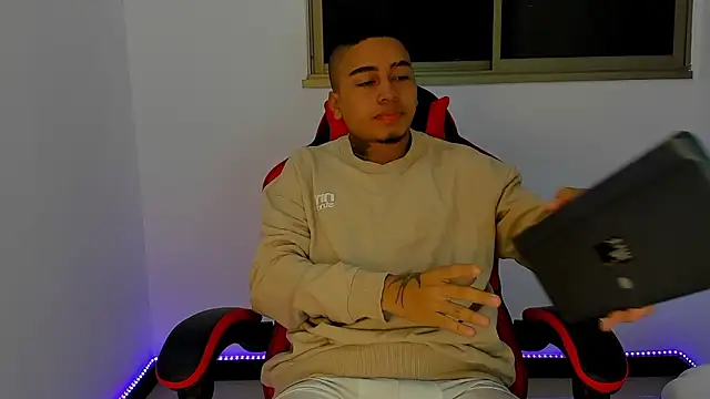 Mnell28 online show from March 18, 2026, 7:11 am