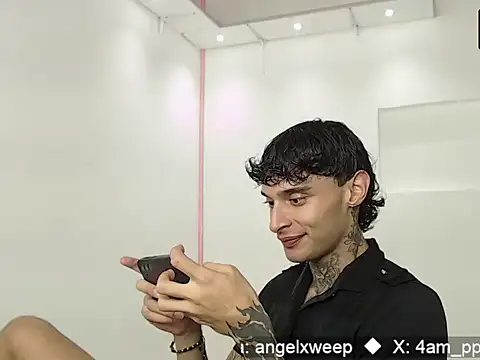 yourxcyberxangel online show from March 22, 2026, 2:15 am